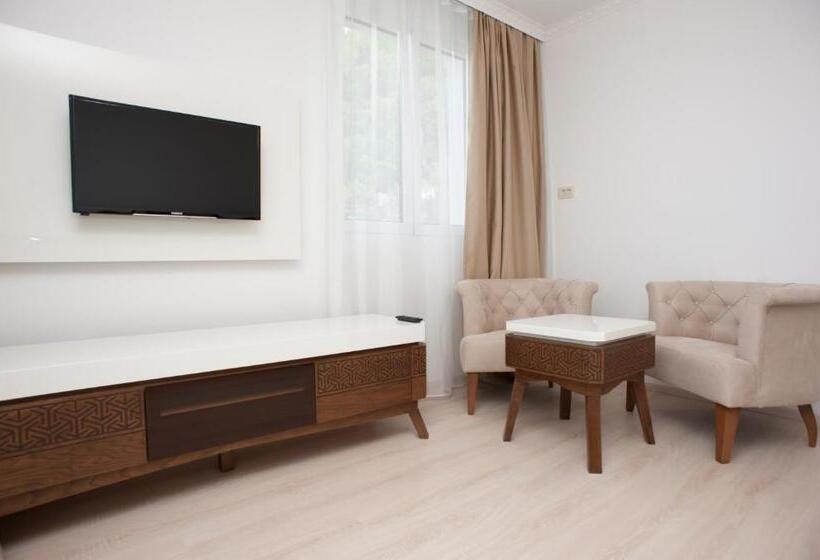 2 Bedroom Family Apartment Sea View, Adrović