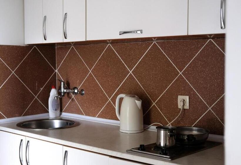 2 Bedroom Family Apartment Sea View, Adrović