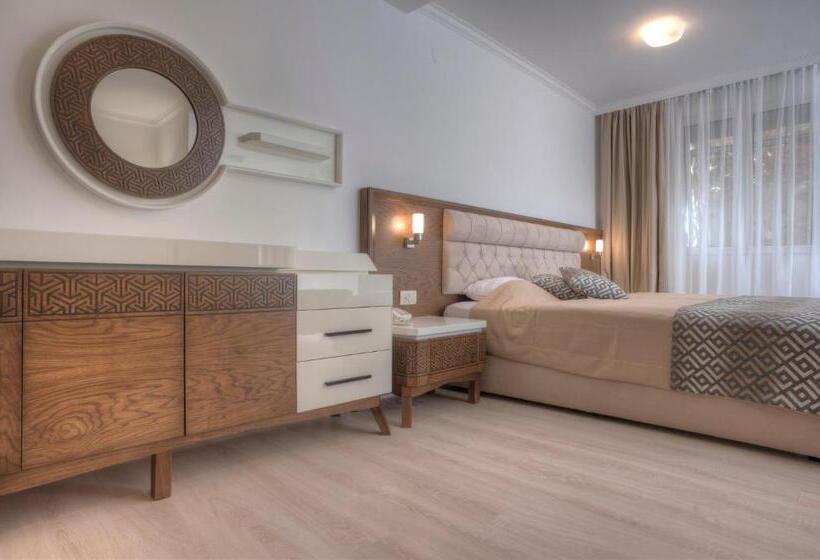 سوییت, Adrović