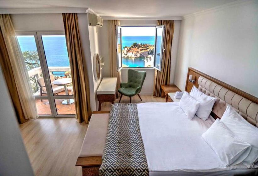 اتاق استاندارد با چشم‌انداز دریا, Adrović