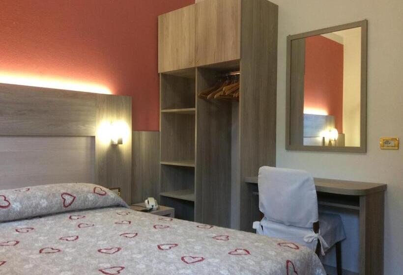 Номер Стандарт Трехместный, Albergo Ristorante Scanapà