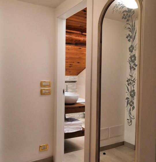 Четырехместный Номер Стандарт, Albergo Ristorante Scanapà