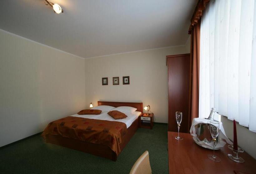 اتاق استاندارد, Aqua Roma