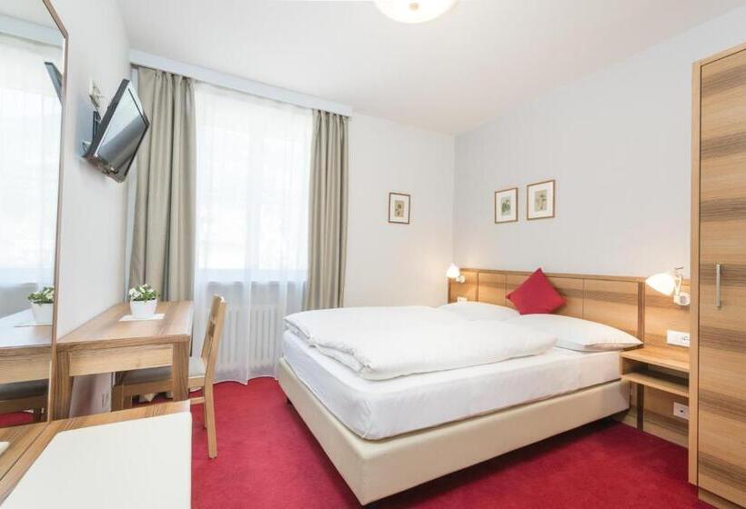 Номер Базовый Двуспальная Кровать, Elefant