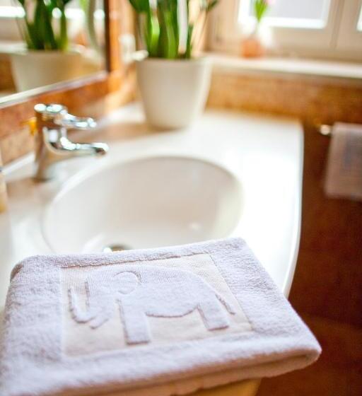 Номер Базовый Двуспальная Кровать, Elefant