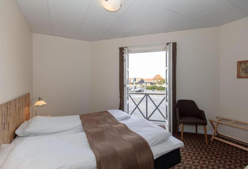 Номер Superior, Foldens