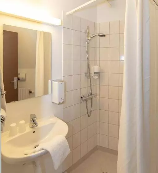 اتاق اکونومی, Foldens