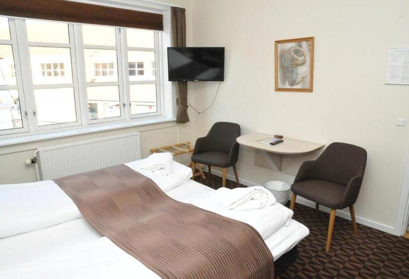 Номер Economy, Foldens