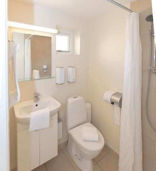 Семейный Номер, Foldens