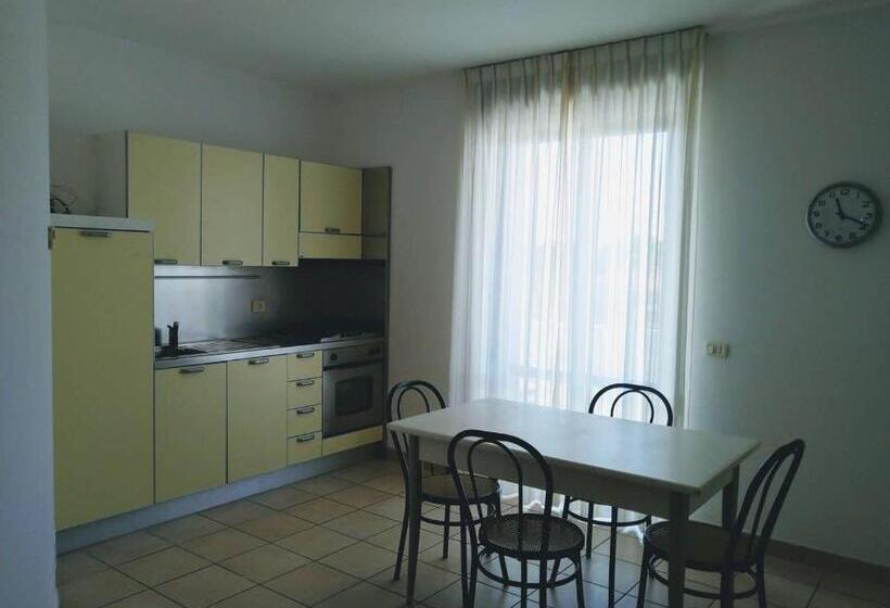 شقة غرفة نوم واحدة مزودة بشُرفة, Il Timone