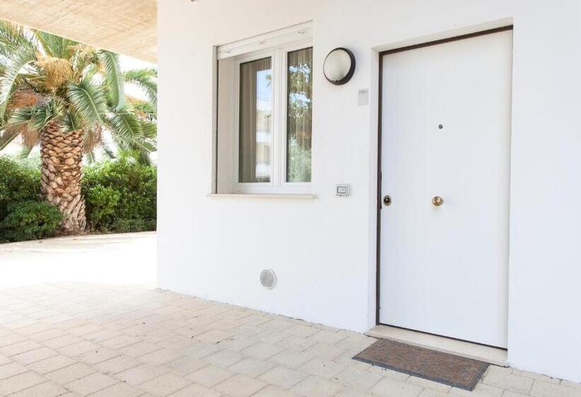 شقة غرفتين, Il Timone