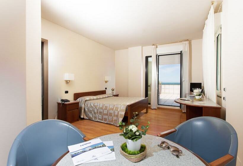 جناح مزود بتراس, Il Timone