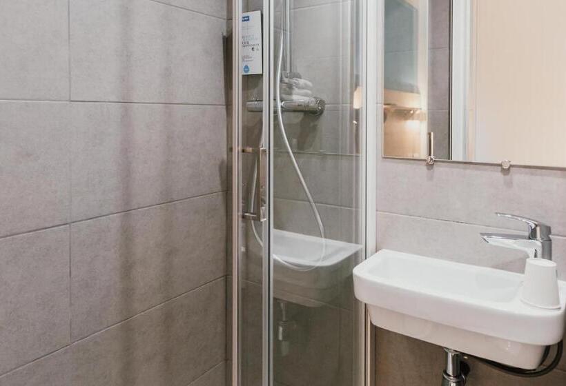 Номер Стандарт, Kyriad Direct Bordeaux Est Lormont