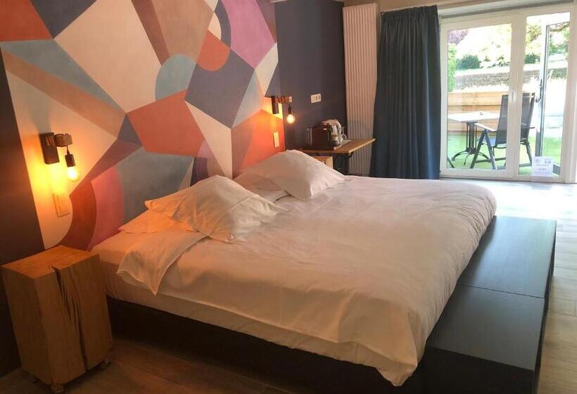 디럭스 룸 킹사이즈 침대, La Librairie