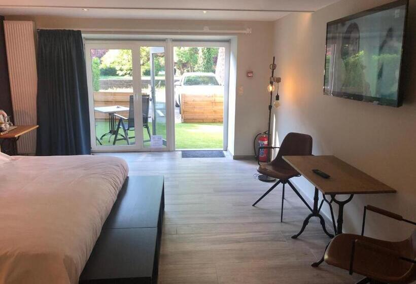 디럭스 룸 킹사이즈 침대, La Librairie