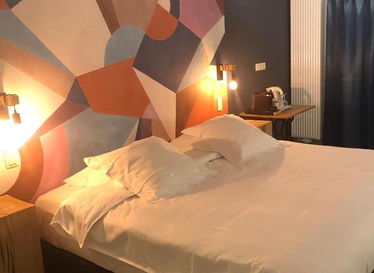 디럭스 룸 킹사이즈 침대, La Librairie