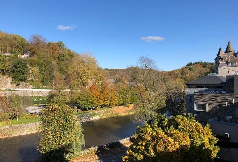 스탠다드 룸 강 전망, La Librairie