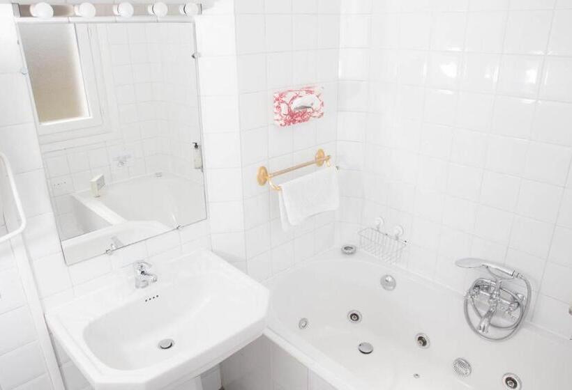 スーペリアトリプルルーム, La Villa Les Mots Passants