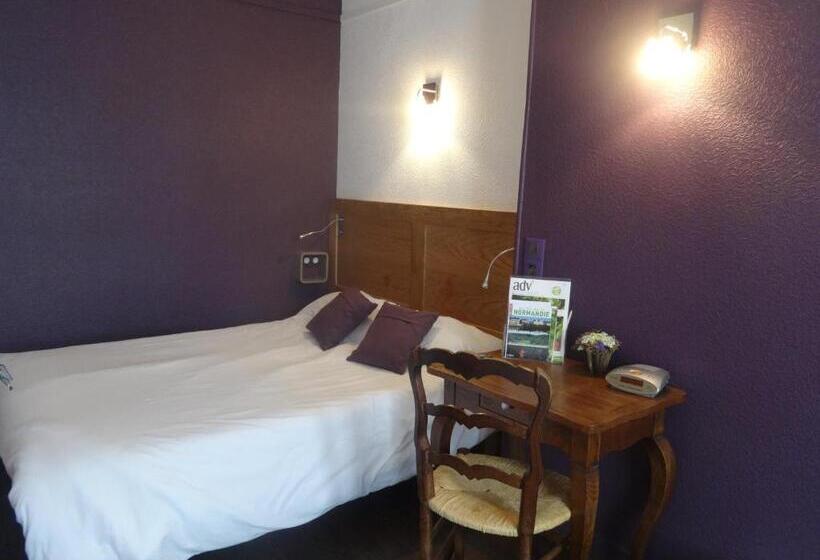 Номер Стандарт, Logis Hôtel & Restaurant Le Montligeon