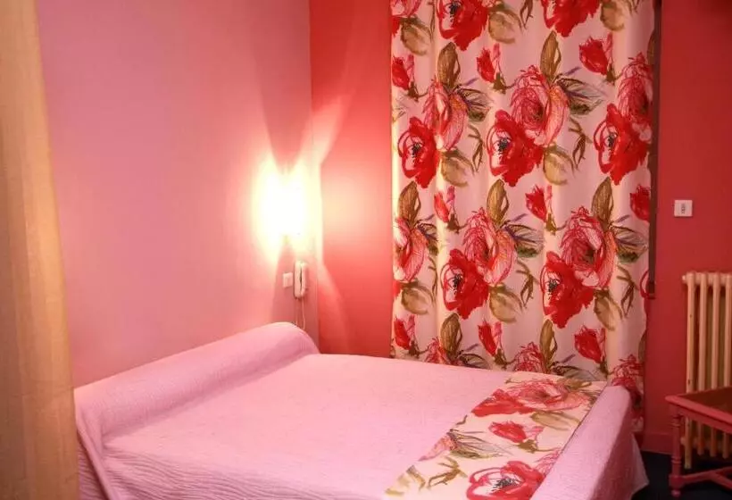 スタンダードルーム, Logis Hotel Le Clos Des Oliviers
