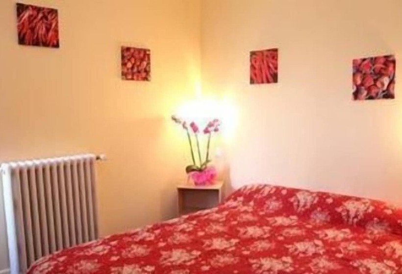 Номер Стандарт, Logis Hotel Le Clos Des Oliviers