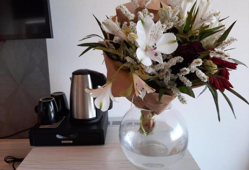 Трехместный Номер Superior, Logis Hotel Le Col De L Ange