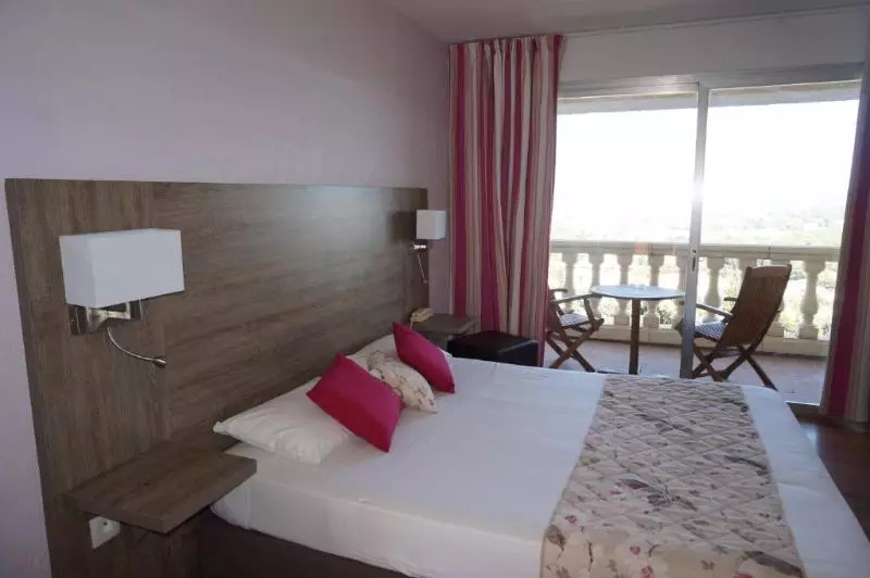 スタンダードルーム, Logis Hotel Le Col De L Ange