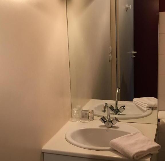 ファミリールーム, Lyon Sud, Pierre Benite, St Genis Laval