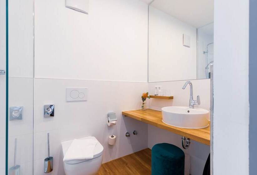 Четырехместный Номер Стандарт, Mk Hotel München Max Weber Platz