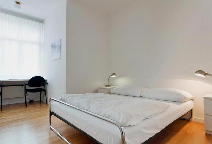 이코노미 룸 공용욕실, Monte Verità