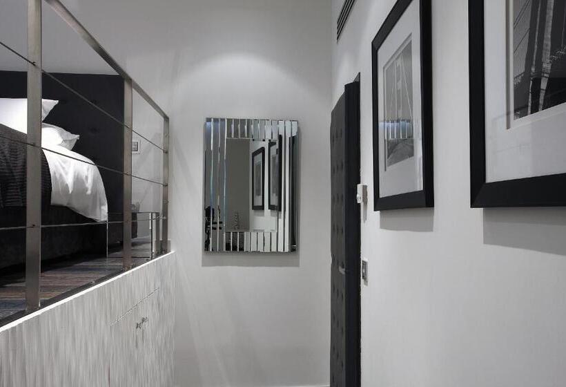 Номер Стандарт, Petit Hôtel Confidentiel