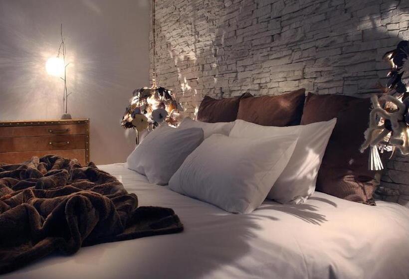 スイート, Petit Hôtel Confidentiel