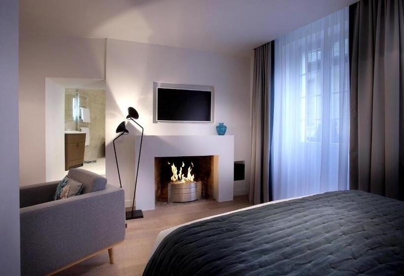 Полулюкс с Балконом, Petit Hôtel Confidentiel