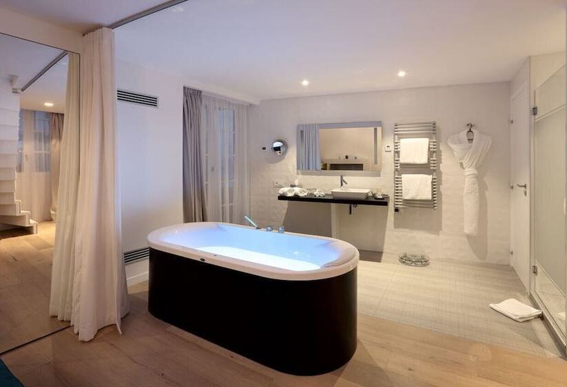 スイート, Petit Hôtel Confidentiel