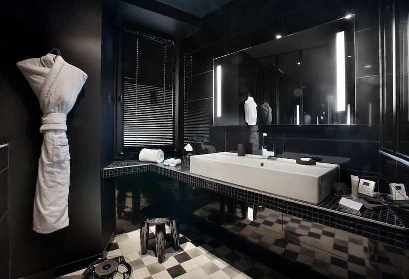 Номер Стандарт, Petit Hôtel Confidentiel