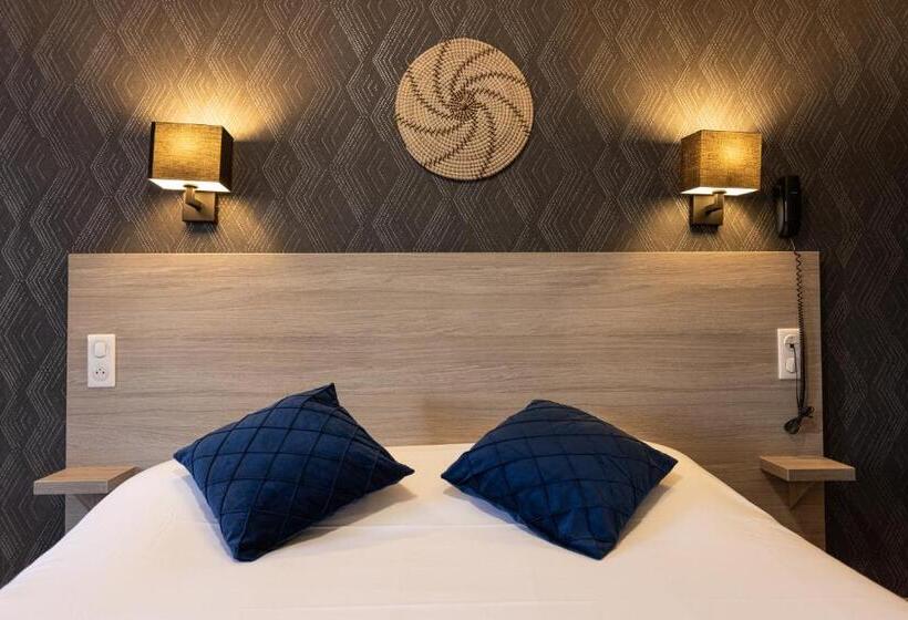 חדר סופריור עם מיטת קינג, Logis Hôtel Pontet Hostellerie Maleville