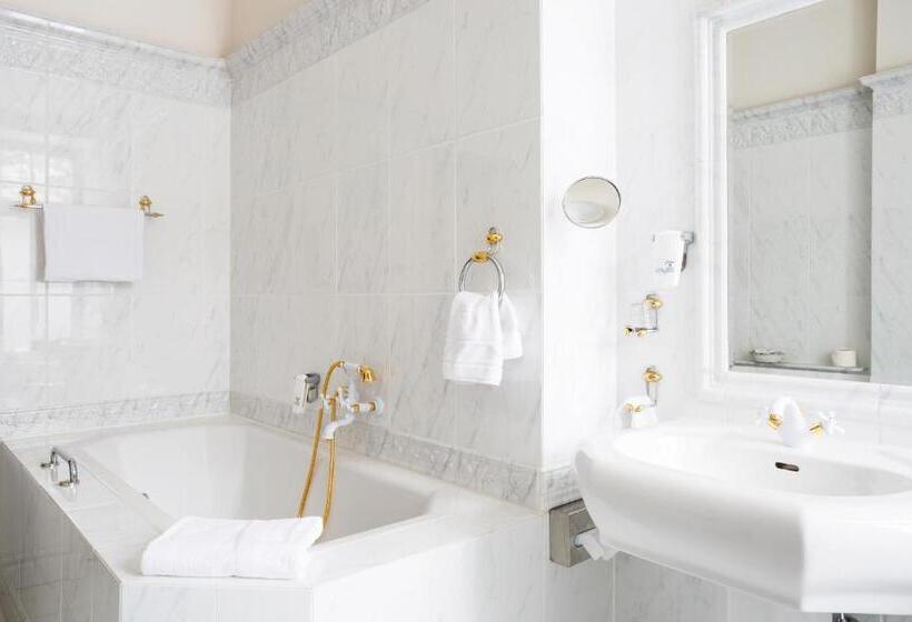 舒适型房间, Radium Palace