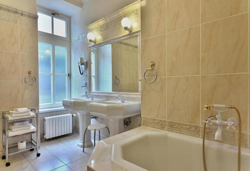 高级大房间, Radium Palace