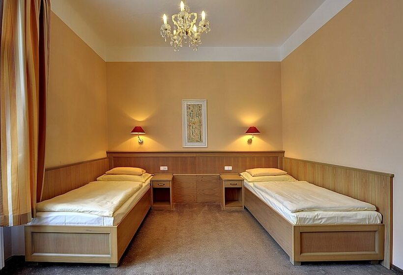 舒适型房间, Radium Palace