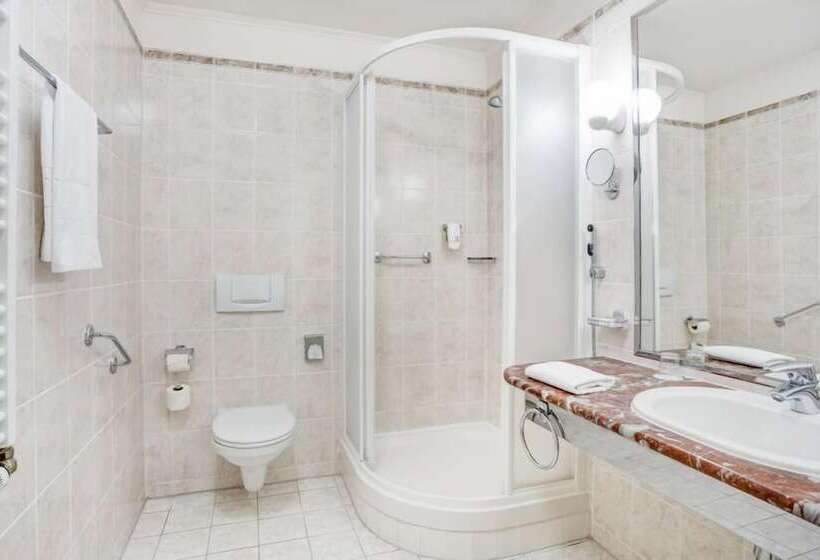 标准间, Radium Palace