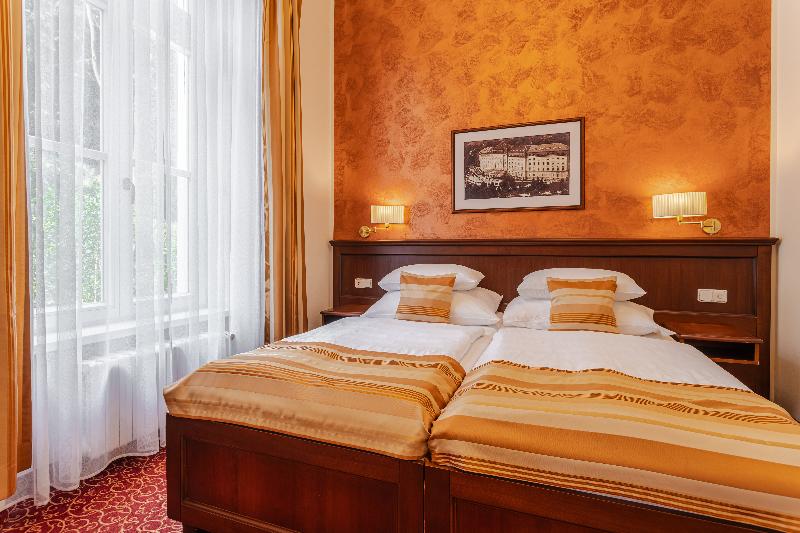 小型套房, Radium Palace