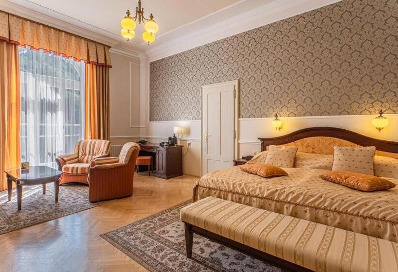 Люкс, Radium Palace