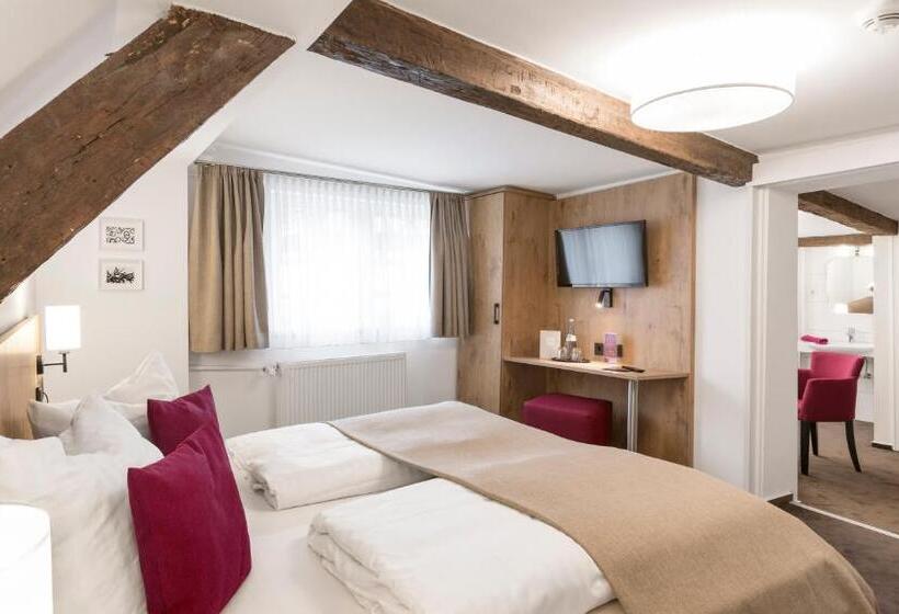 Номер Комфорт, & Restaurant Lamm