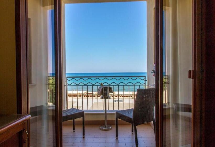 Triple Room Sea View, Riva Del Sole