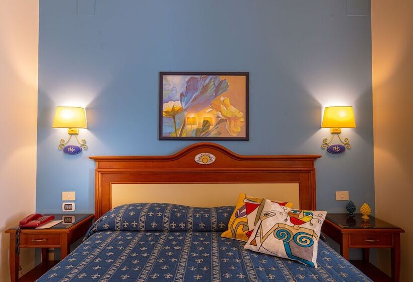 스탠다드 룸 바다 전망, Riva Del Sole