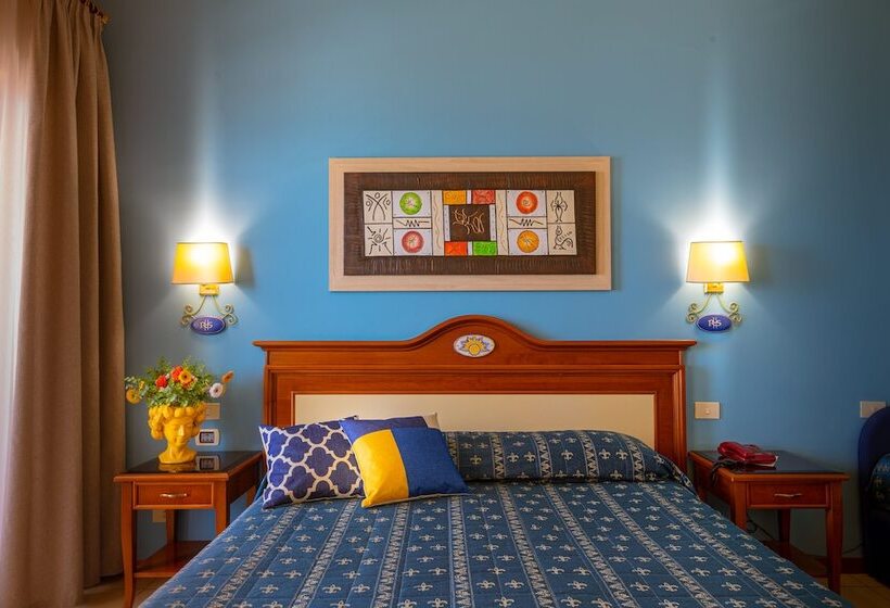 Triple Room Sea View, Riva Del Sole