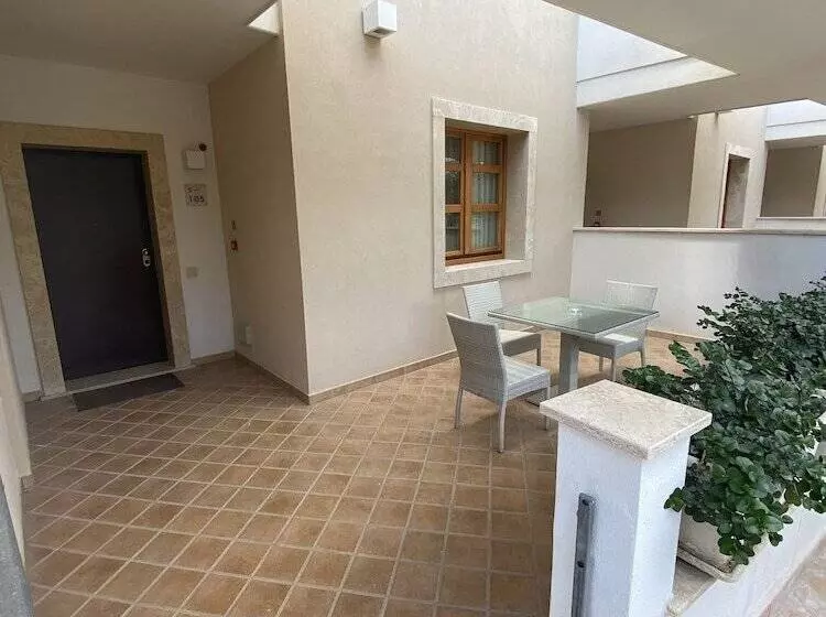 Perhehuoneisto, Santa Caterina Resort