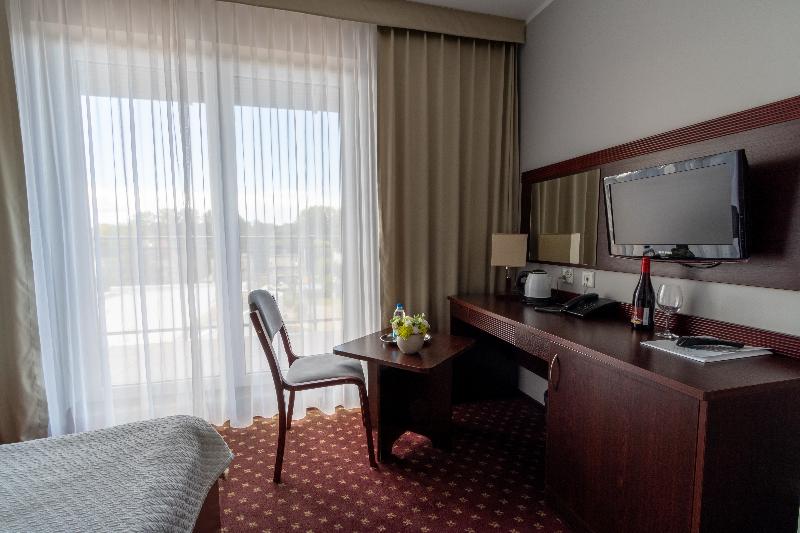 标准单人间, Wolin