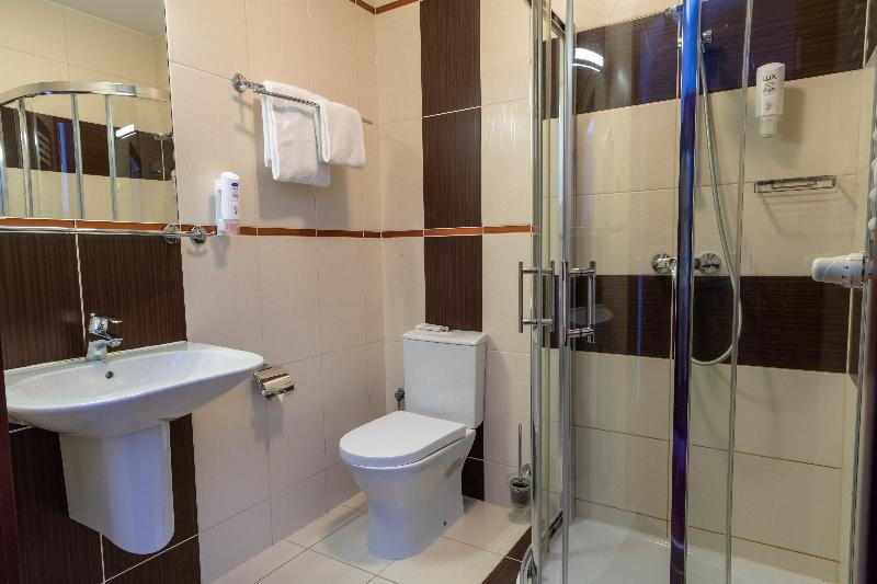 标准单人间, Wolin