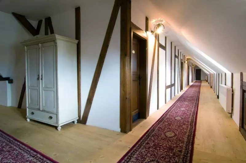 Penthouse Room, Zamek Zabreh